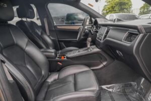 2018 Porsche Macan GTS Sport Utility 4D