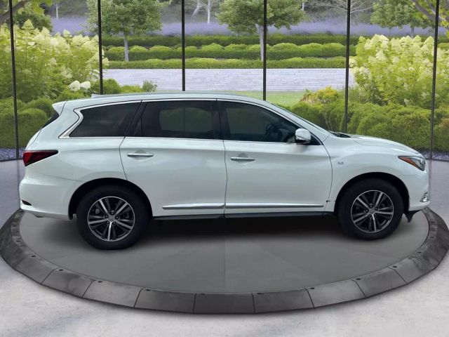 
								2019 INFINITI QX60 LUXE Sport Utility 4D full									