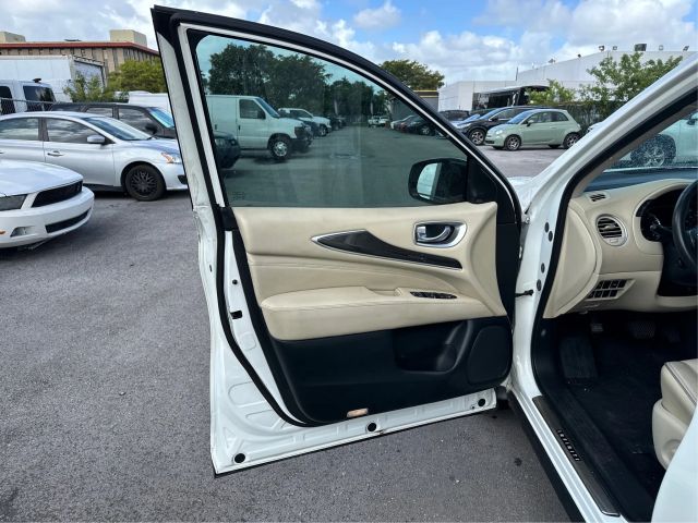 
								2019 INFINITI QX60 LUXE Sport Utility 4D full									