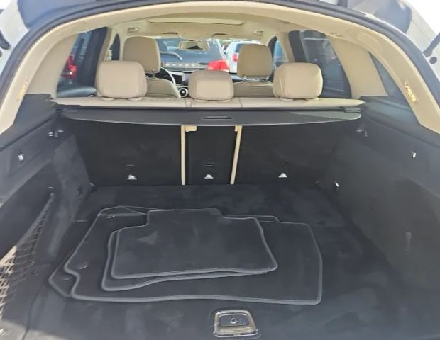 
								2018 Mercedes-Benz GLC GLC 300 Sport Utility 4D full									