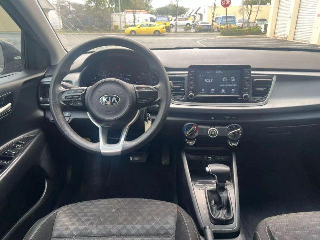 
								2020 Kia Rio LX Sedan 4D full									