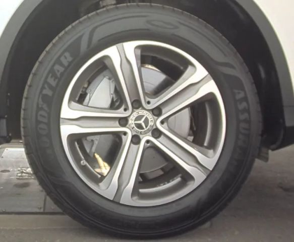 
								2018 Mercedes-Benz GLC GLC 300 Sport Utility 4D full									