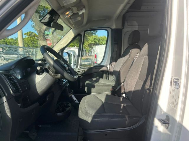 
								2023 Ram ProMaster Cargo Van 2500 High Roof Van 3D full									