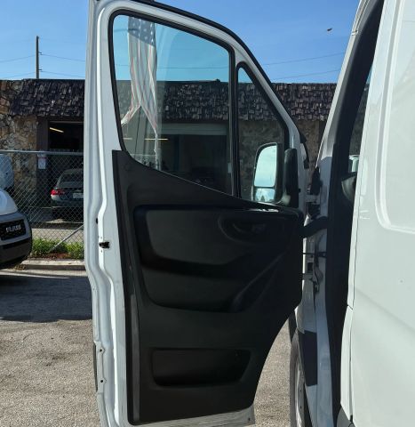 
								2023 Mercedes-Benz Sprinter 2500 Cargo High Roof w/170  WB Van 3D full									