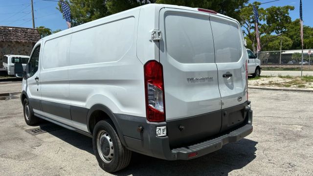 
								2018 Ford Transit 250 Van Low Roof w/Sliding Side Door w/LWB Van 3D full									