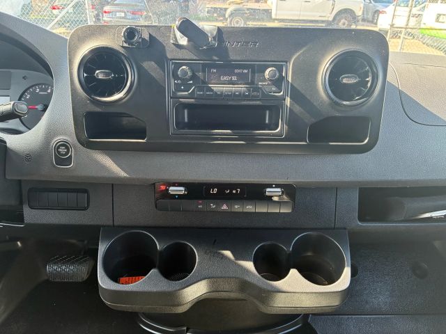 
								2023 Mercedes-Benz Sprinter 2500 Cargo High Roof w/170  WB Van 3D full									