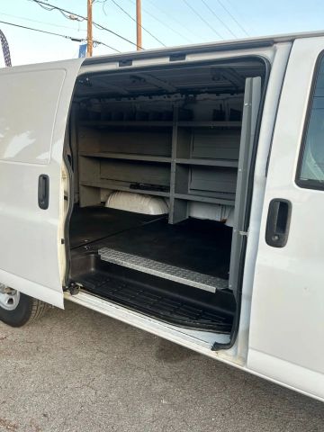 
								2021 Chevrolet Express 3500 Cargo Regular Van 3D full									