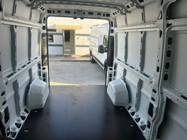 
								2023 Ram ProMaster Cargo Van 2500 High Roof Van 3D full									