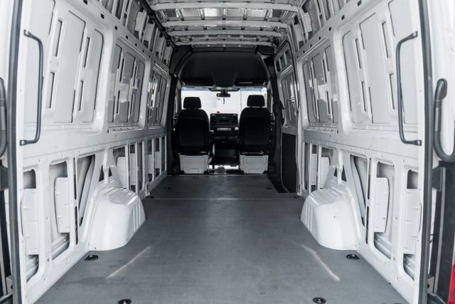 
								2023 Mercedes-Benz Sprinter 2500 Cargo High Roof w/170  WB Van 3D full									