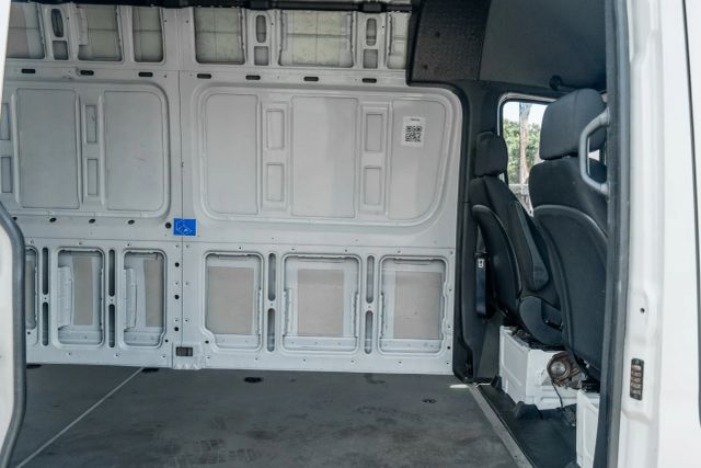 
								2021 Mercedes-Benz Sprinter 2500 Cargo High Roof w/170  WB Van 3D full									