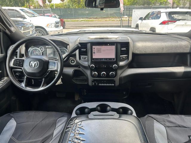 
								2022 Ram 3500 Crew Cab & Chassis Tradesman Cab & Chassis 4D full									