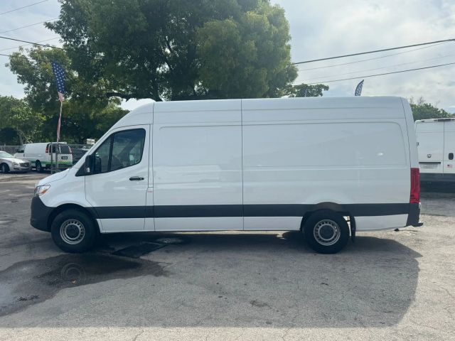 
								2023 Mercedes-Benz Sprinter 2500 Cargo High Roof w/170  WB Van 3D full									