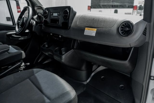 
								2023 Mercedes-Benz Sprinter 2500 Cargo High Roof w/170  WB Van 3D full									