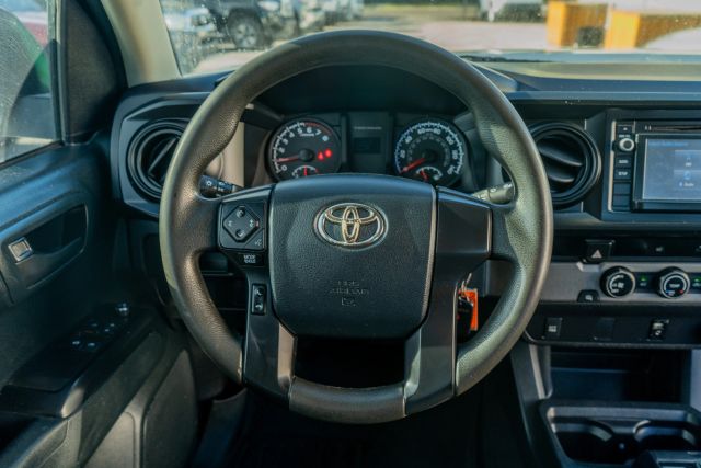 
								2017 Toyota Tacoma Access Cab SR Pickup 4D 6 ft full									