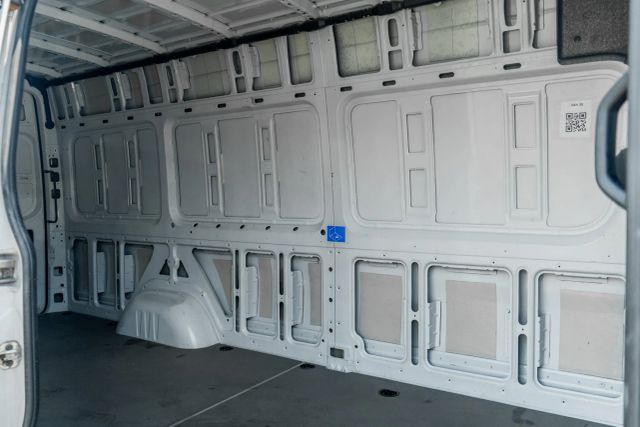 
								2021 Mercedes-Benz Sprinter 2500 Cargo High Roof w/170  WB Van 3D full									