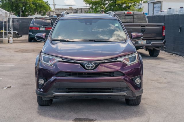 
								2018 Toyota RAV4 XLE Sport Utility 4D full									