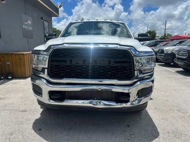 
								2022 Ram 3500 Crew Cab & Chassis Tradesman Cab & Chassis 4D full									