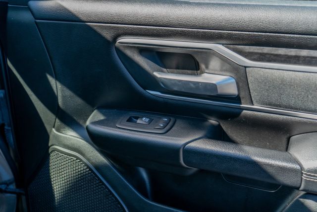 
								2022 Ram 1500 Crew Cab Big Horn Pickup 4D 5 1/2 ft full									