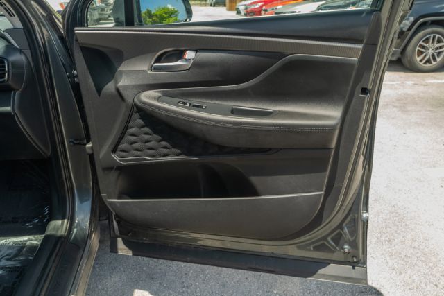 
								2020 Hyundai Santa Fe 2.4 SEL Sport Utility 4D full									