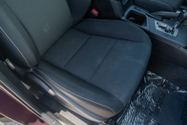 
								2018 Toyota RAV4 XLE Sport Utility 4D full									