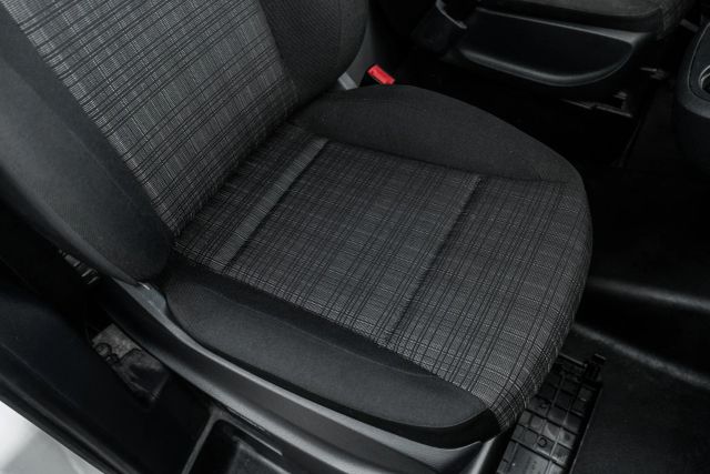 
								2018 Mercedes-Benz Metris Cargo Standard WB Van 3D full									