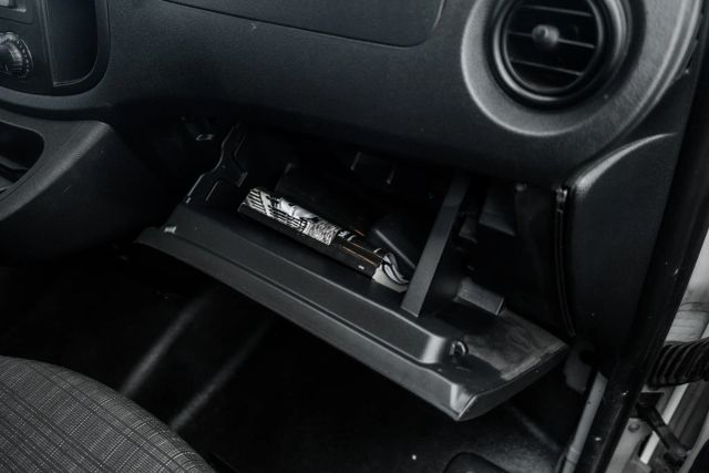 
								2018 Mercedes-Benz Metris Cargo Standard WB Van 3D full									