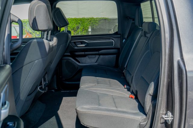 
								2022 Ram 1500 Crew Cab Big Horn Pickup 4D 5 1/2 ft full									