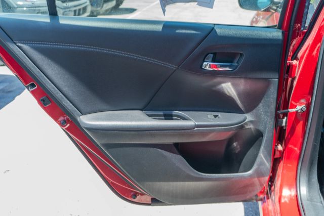 
								2017 Honda Accord Sport Sedan 4D full									