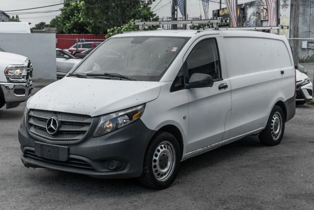 
								2018 Mercedes-Benz Metris Cargo Standard WB Van 3D full									