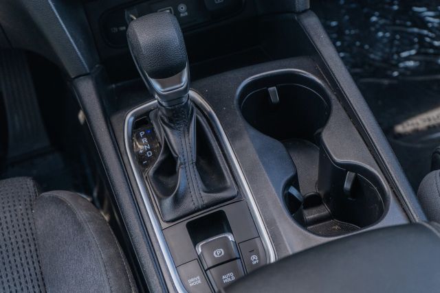 
								2020 Hyundai Santa Fe 2.4 SEL Sport Utility 4D full									