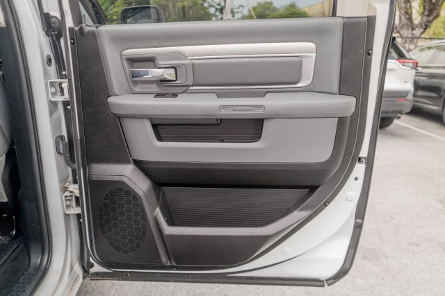 
								2014 Ram 1500 Crew Cab Big Horn Pickup 4D 6 1/3 ft full									