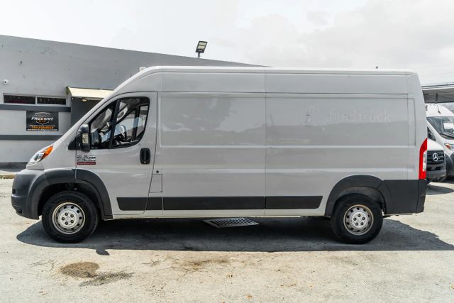 
								2022 Ram ProMaster Cargo Van 2500 High Roof Van 3D full									