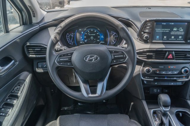 
								2020 Hyundai Santa Fe 2.4 SEL Sport Utility 4D full									