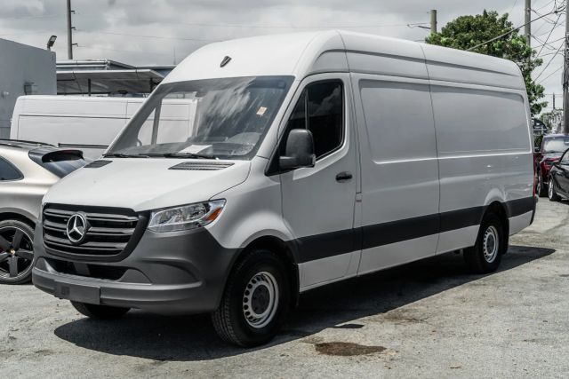 
								2023 Mercedes-Benz Sprinter 2500 Cargo High Roof w/170  WB Van 3D full									