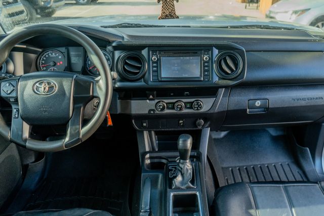 
								2017 Toyota Tacoma Access Cab SR Pickup 4D 6 ft full									