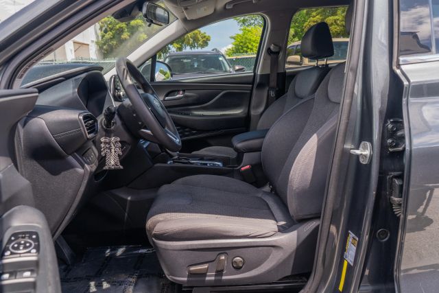 
								2020 Hyundai Santa Fe 2.4 SEL Sport Utility 4D full									