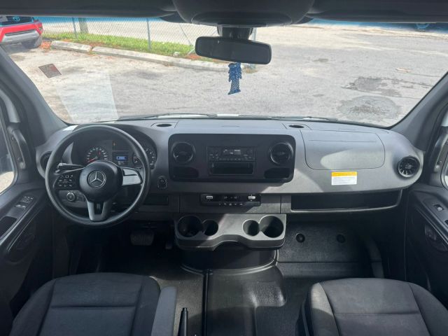 
								2023 Mercedes-Benz Sprinter 2500 Cargo High Roof w/170  WB Van 3D full									