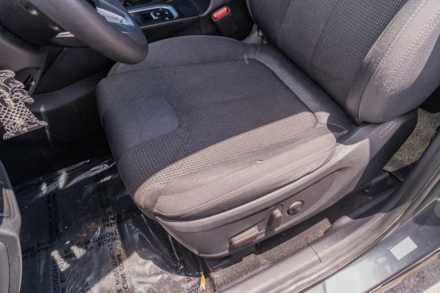 
								2020 Hyundai Santa Fe 2.4 SEL Sport Utility 4D full									