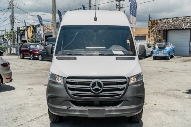 
								2021 Mercedes-Benz Sprinter 2500 Cargo High Roof w/170  WB Van 3D full									
