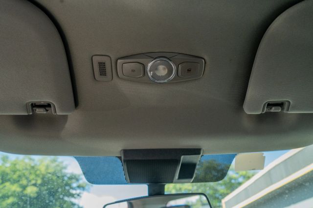 
								2020 Ford F150 Regular Cab XL Pickup 2D 8 ft full									