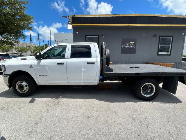 
								2022 Ram 3500 Crew Cab & Chassis Tradesman Cab & Chassis 4D full									