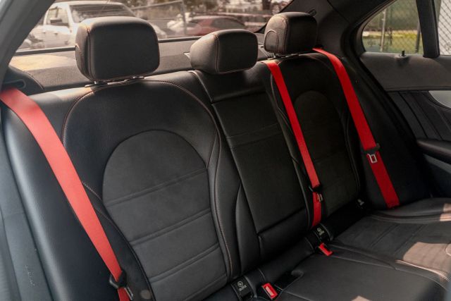 
								2020 Mercedes-Benz Mercedes-AMG C-Class C 43 AMG Sedan 4D full									