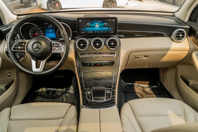 
								2020 Mercedes-Benz GLC GLC 300 Sport Utility 4D full									