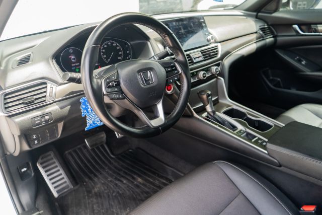 
								2020 Honda Accord Sport Sedan 4D full									