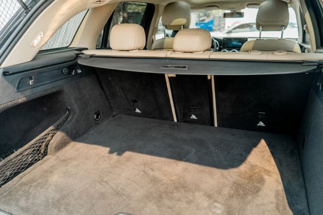 
								2020 Mercedes-Benz GLC GLC 300 Sport Utility 4D full									