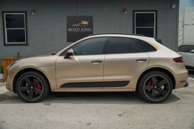 
								2018 Porsche Macan GTS Sport Utility 4D full									
