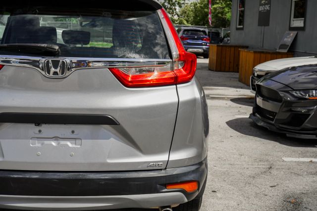 
								2018 Honda CR-V LX Sport Utility 4D full									