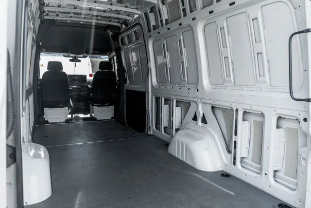 
								2023 Mercedes-Benz Sprinter 2500 Cargo High Roof w/170  WB Van 3D full									