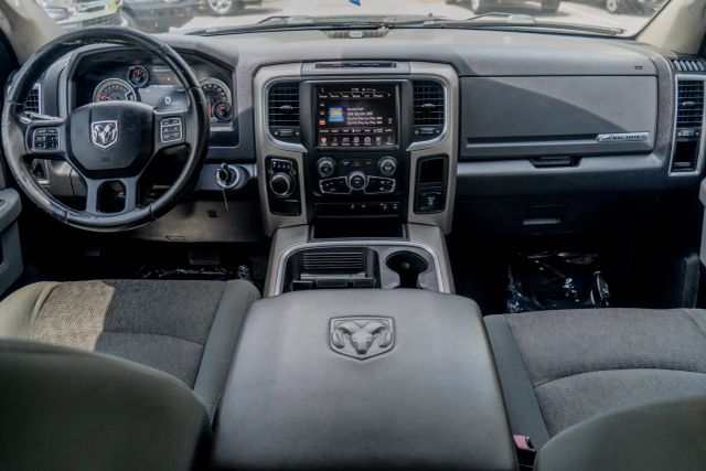 
								2016 Ram 1500 Crew Cab Big Horn Pickup 4D 5 1/2 ft full									