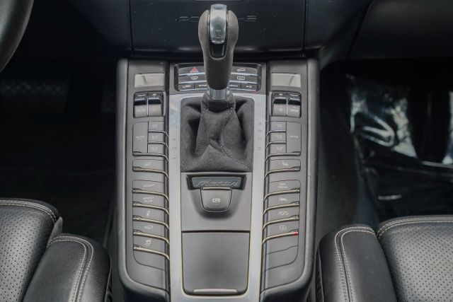 
								2018 Porsche Macan GTS Sport Utility 4D full									